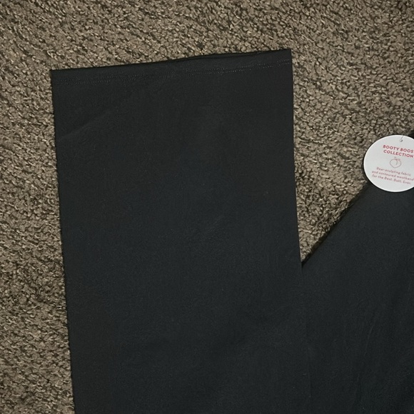 NWT! Spanx Booty Boost® Flare Pant size SP - Picture 6 of 9